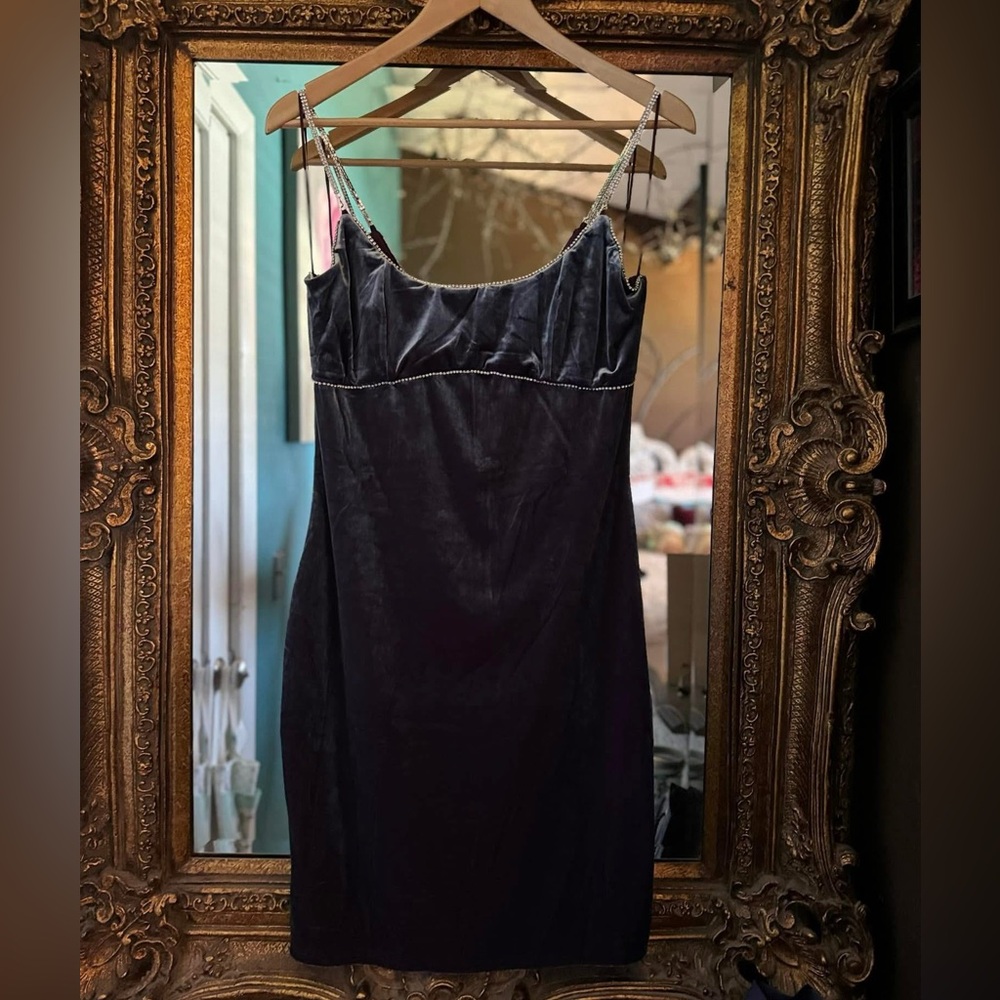 Elegant Dark silver/gray Velvet Dress